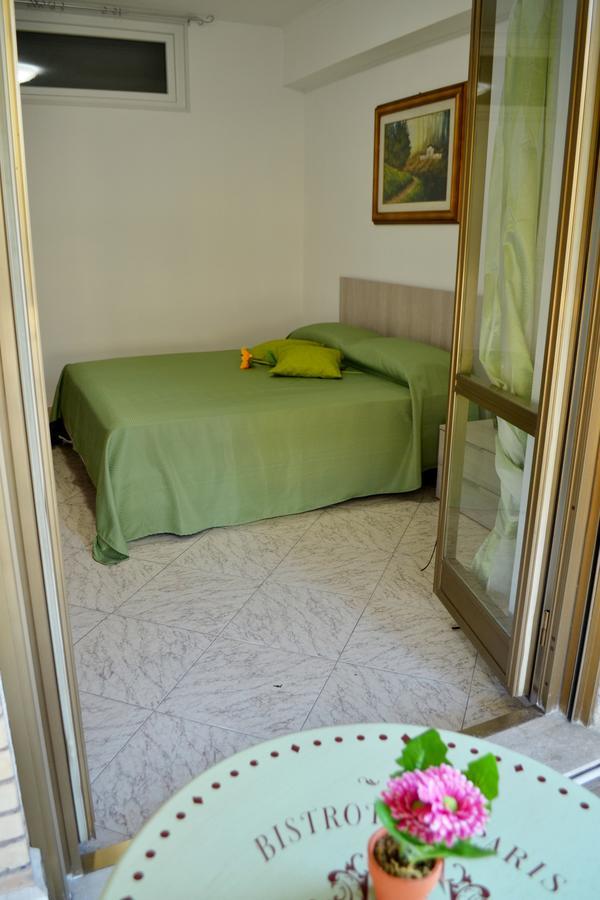 Atticvs Di Mamma Ines Bed & Breakfast Rome